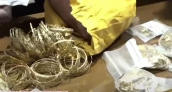 LTTE-Held Civilian Valuables Handed to Police